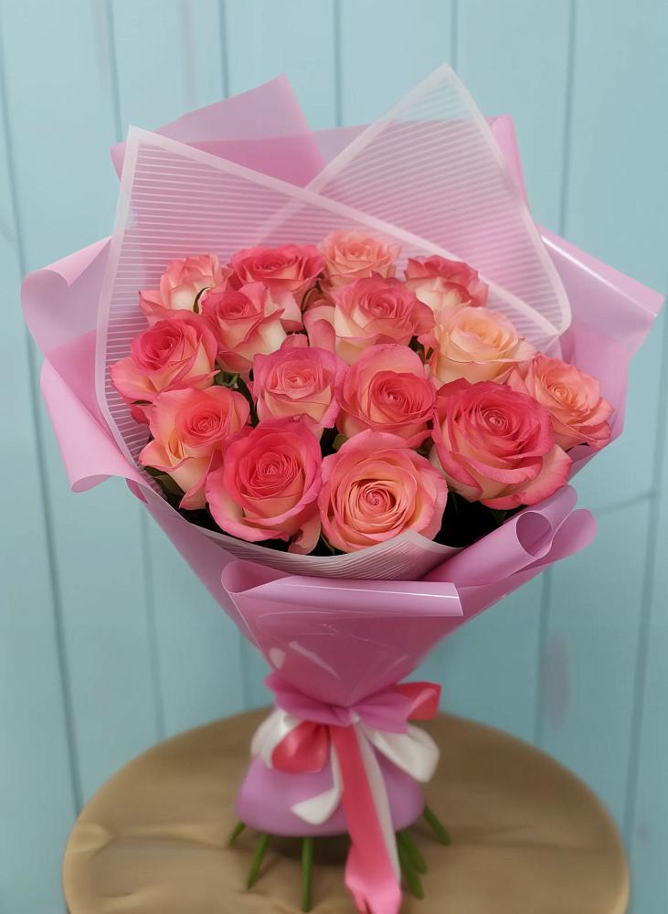 Букет 15 Розовых роз Равель в Зверево