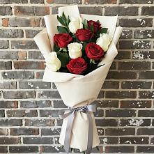 Букет цветов из:  Розы в Зверево