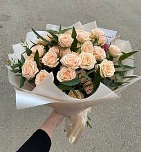 Букет Кремовые розы Латте в Зверево