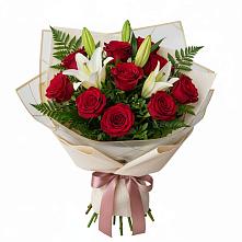 Букет цветов из:  Лилии и Розы в Зверево
