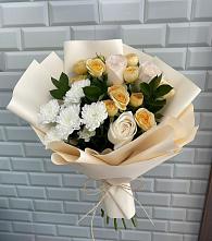 Букет цветов из:  Розы и Хризантемы в Зверево