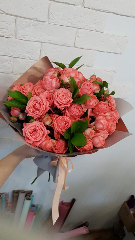 Букет цветов из: Розы в Зверево