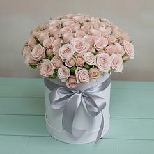 Цветочная композиция из Розы в шляпной коробке в Зверево