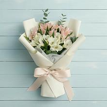 Букет цветов из:  Альстромерии в Зверево