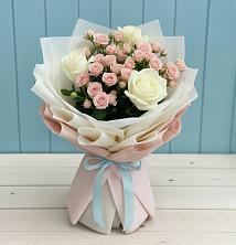 Букет цветов из:  Розы в Зверево