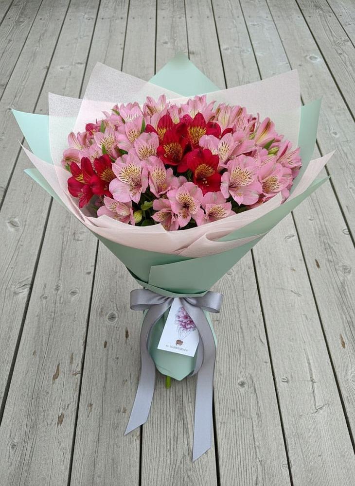 Букет цветов из: Альстромерии в Зверево