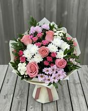 Букет цветов из:  Альстромерии, Гвоздики, Розы и Хризантемы в Зверево