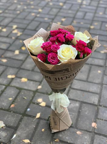Букет цветов из: Розы в Зверево