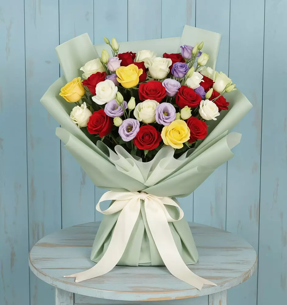 Букет цветов из: Розы в Зверево