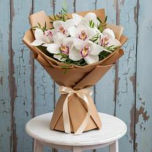 Букет цветов из:  Орхидеи и Розы в Зверево