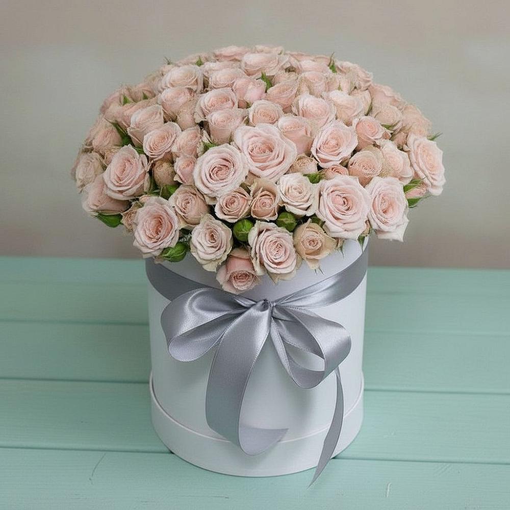 Цветочная композиция из Розы в шляпной коробке в Зверево