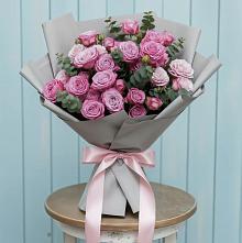 Букет цветов из:  Розы в Зверево